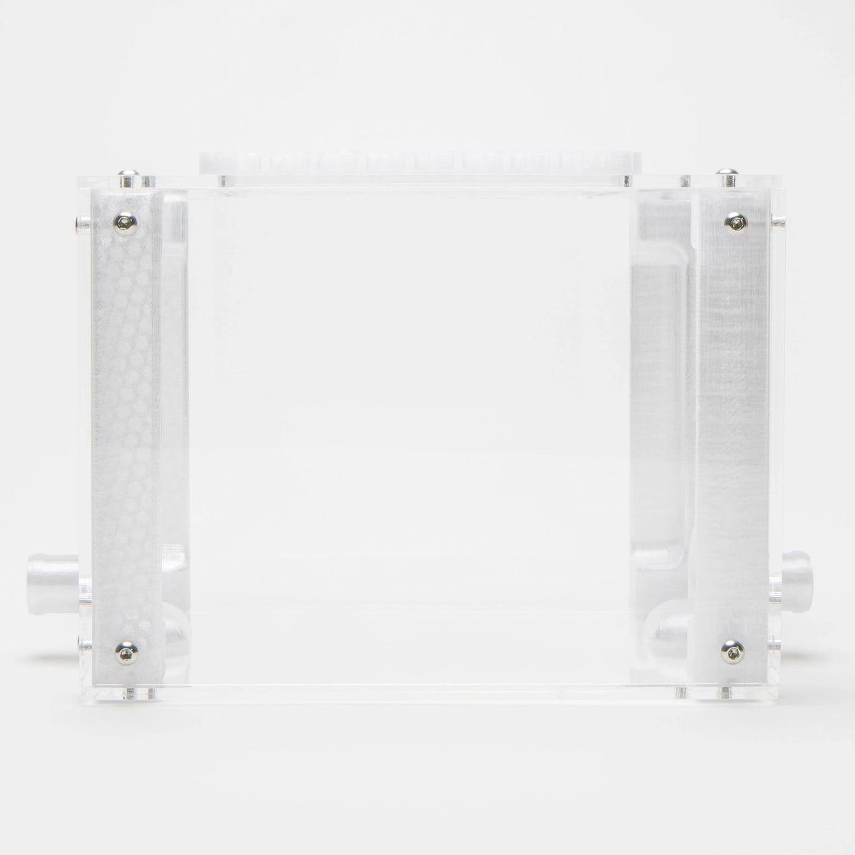Medium Outworld viewed straight-on, showing the honeycomb-textured acrylic side rail and mesh vent lid